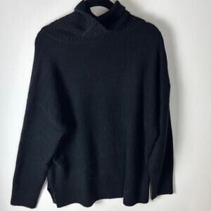 Vince Camuto Sweater - Women's Medium
